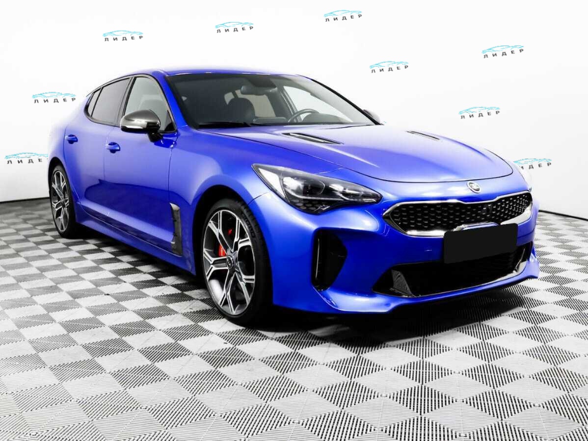 Б/У Киа Стингер 2020 года. Фото: #2