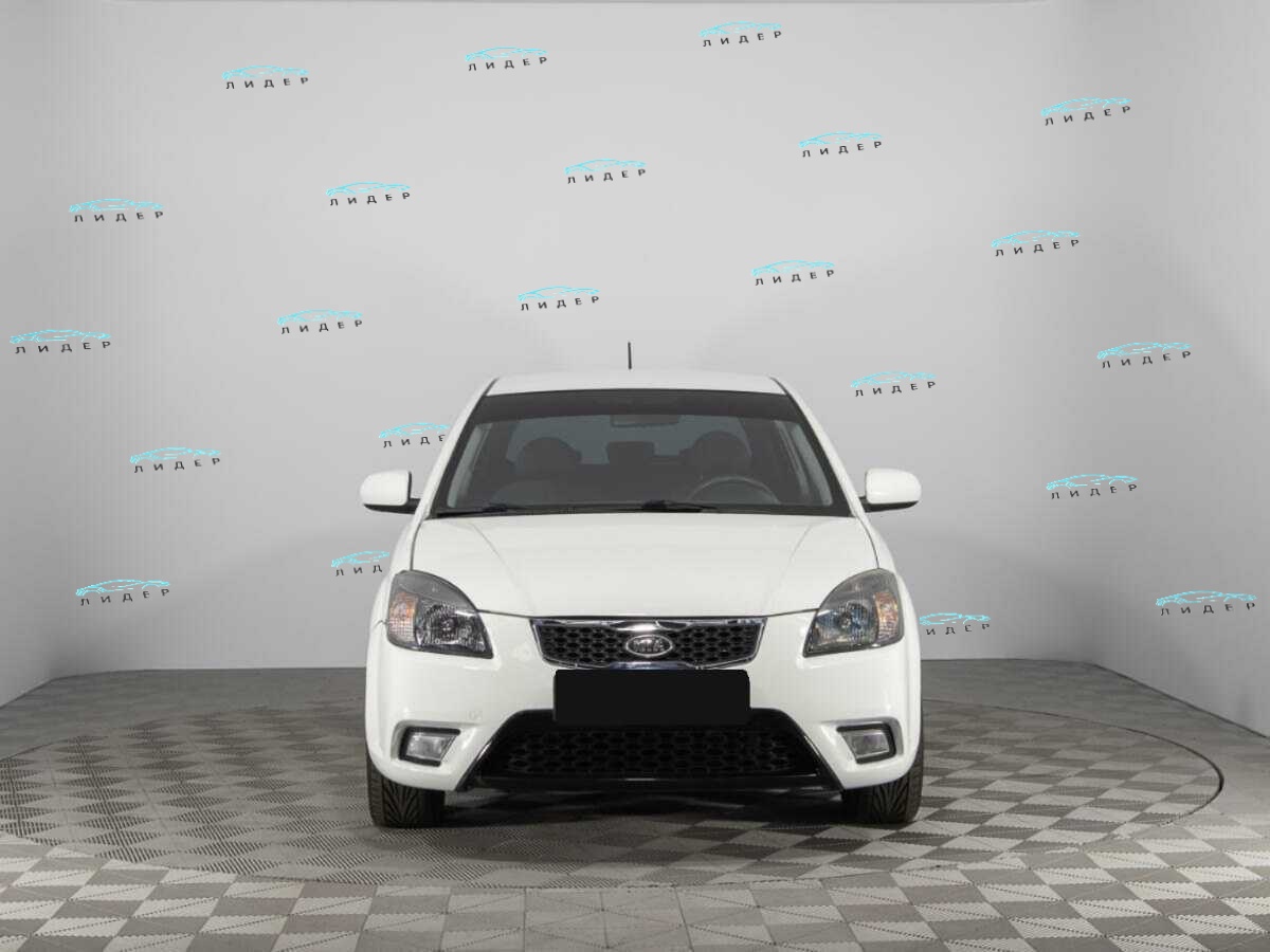 Б/У Киа Рио 2011 года. Фото: #1