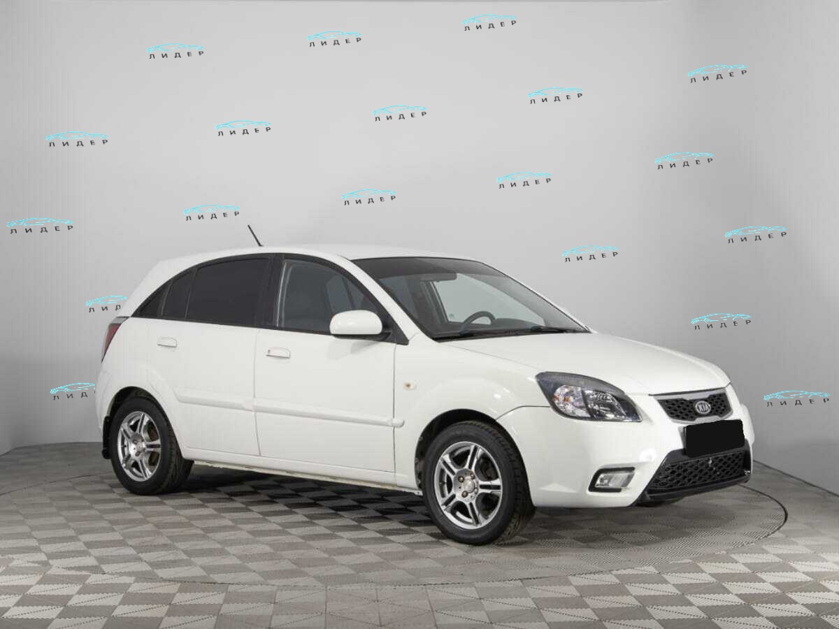 Б/У Киа Рио 2011 года. Фото: #2