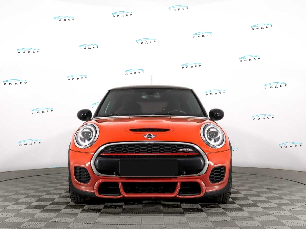 Mini Hatch 2018 года с пробегом. Фото: #1