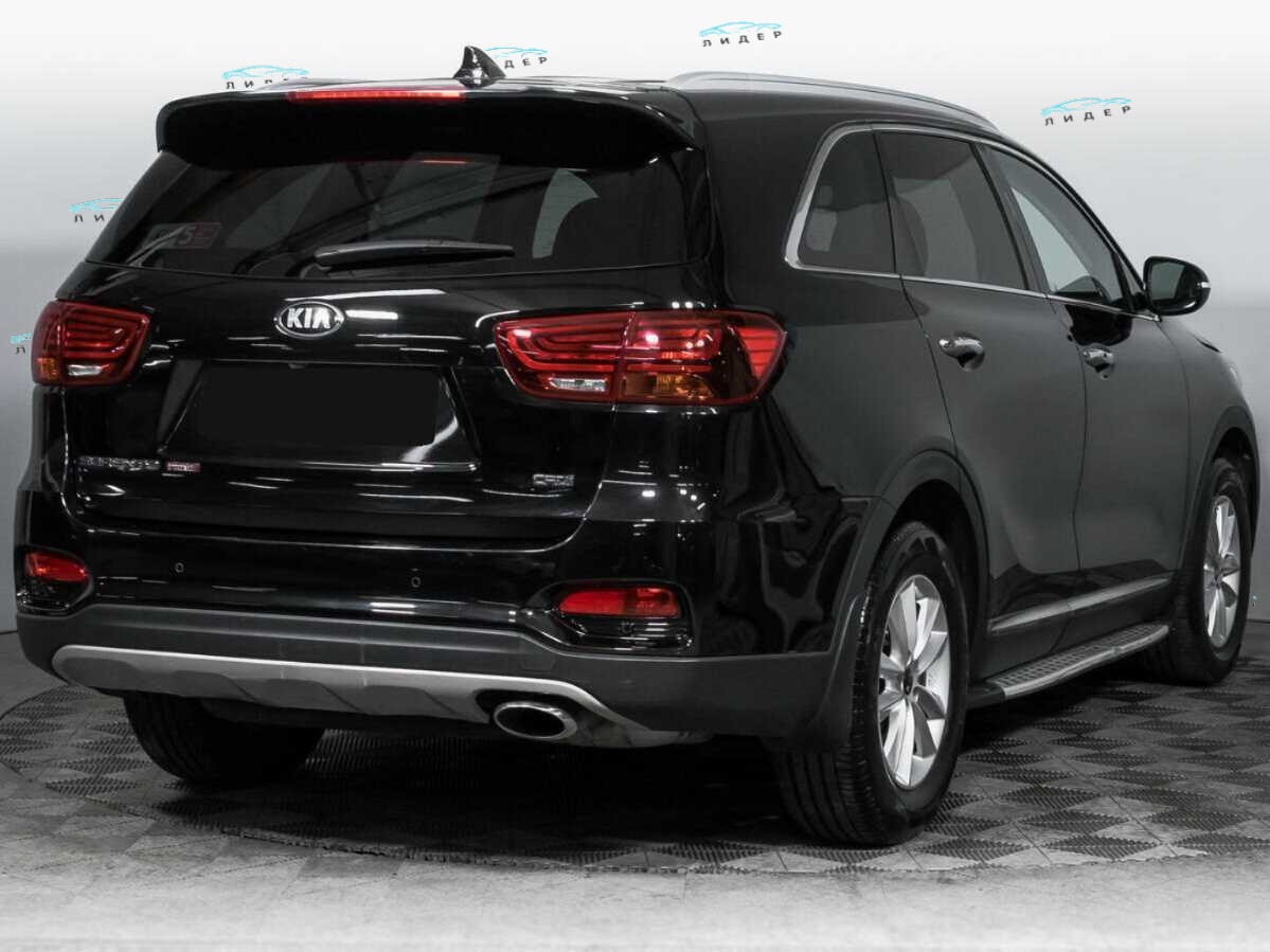 Б/У Киа Соренто 2019 года. Фото: #4