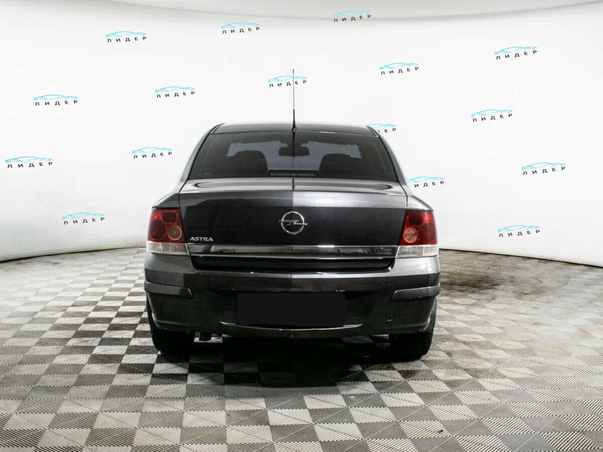 Б/У Опель Астра 2011 года. Фото: #5