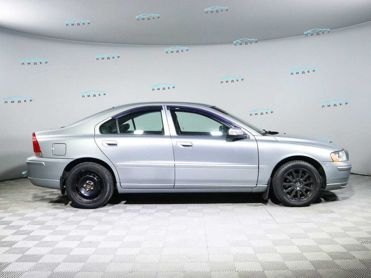 Б/У Вольво С60 2009 года. Фото: #3