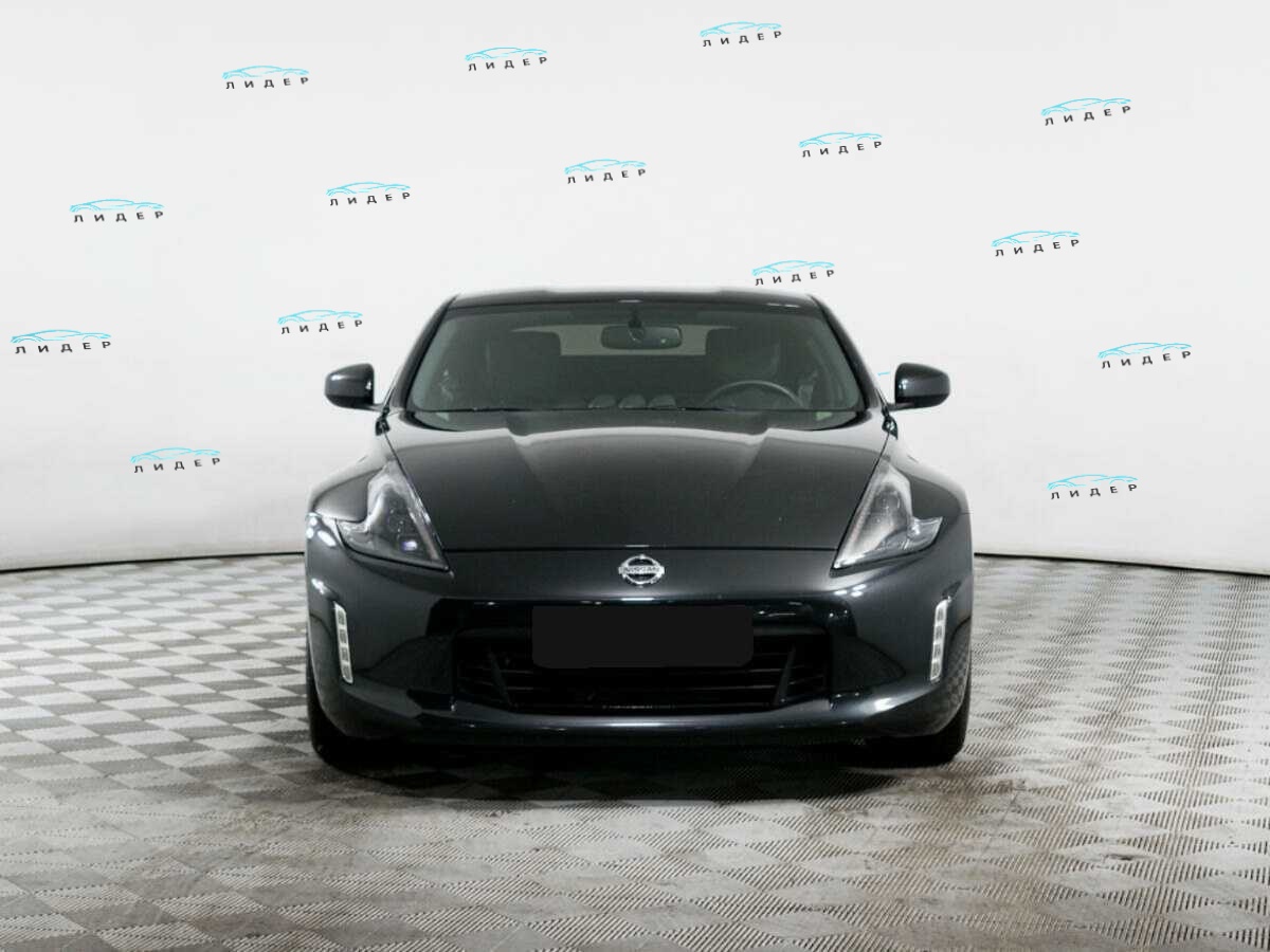 Б/У Ниссан 370-Зет 2019 года. Фото: #1