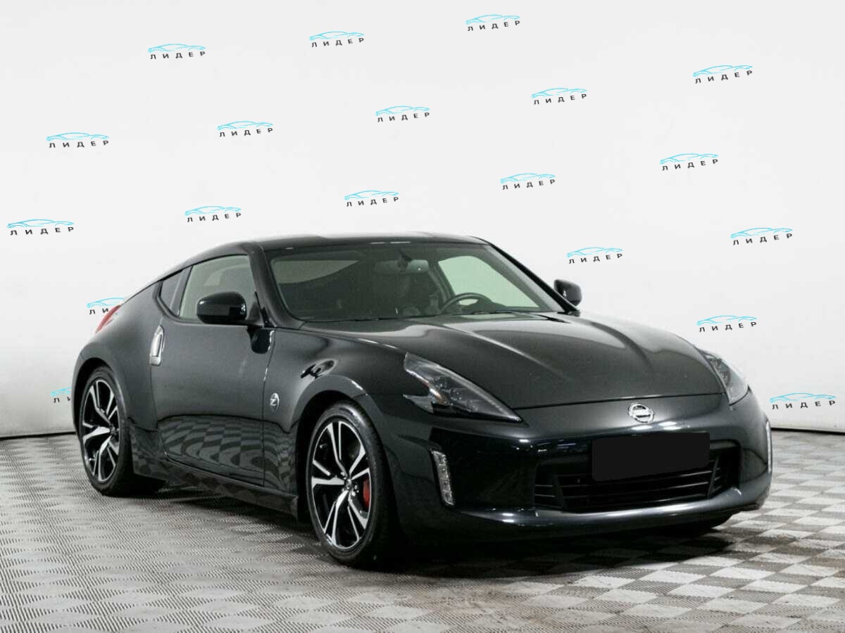 Б/У Ниссан 370-Зет 2019 года. Фото: #2