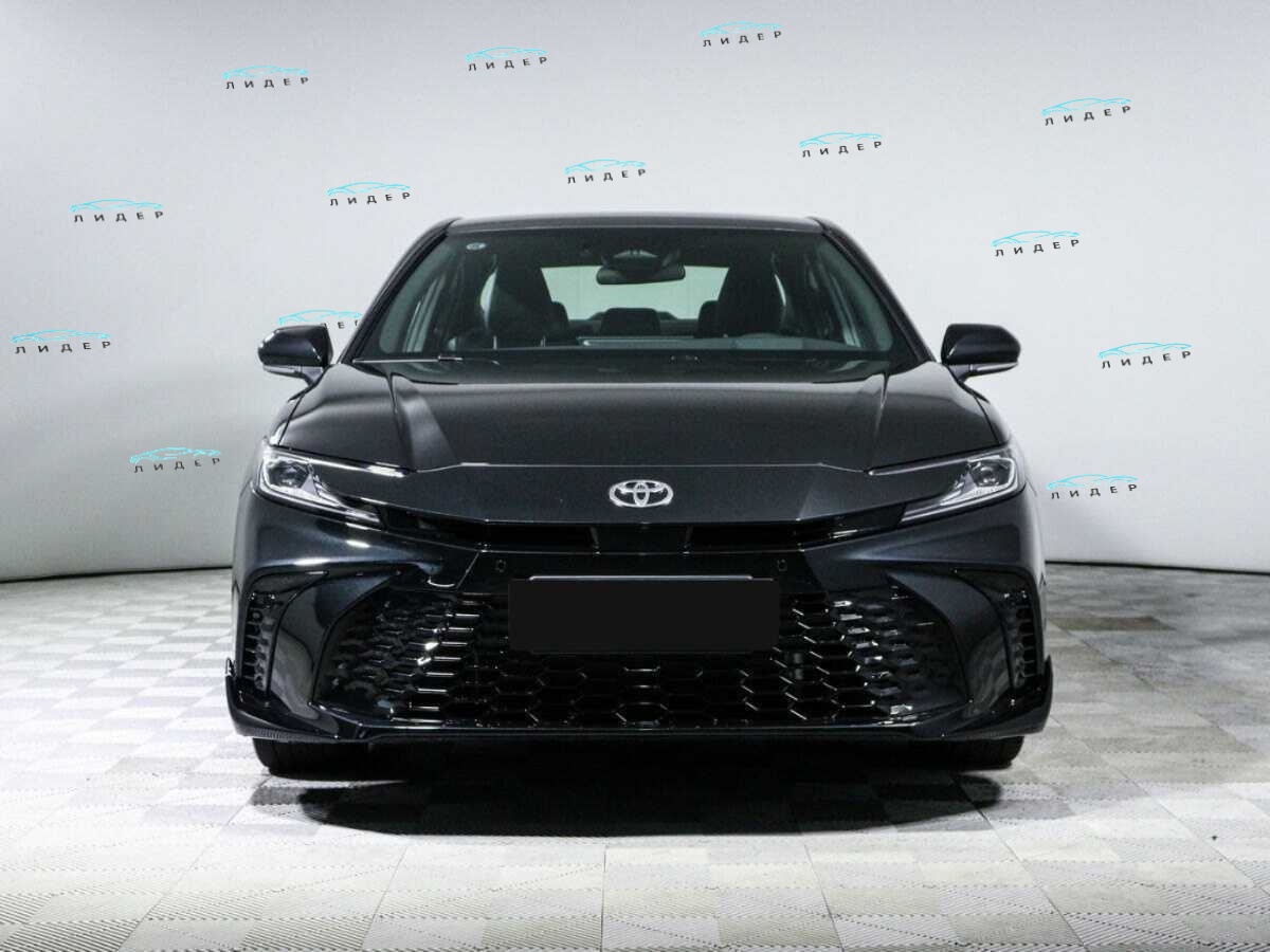 Б/У Тойота Камри 2024 года. Фото: #1