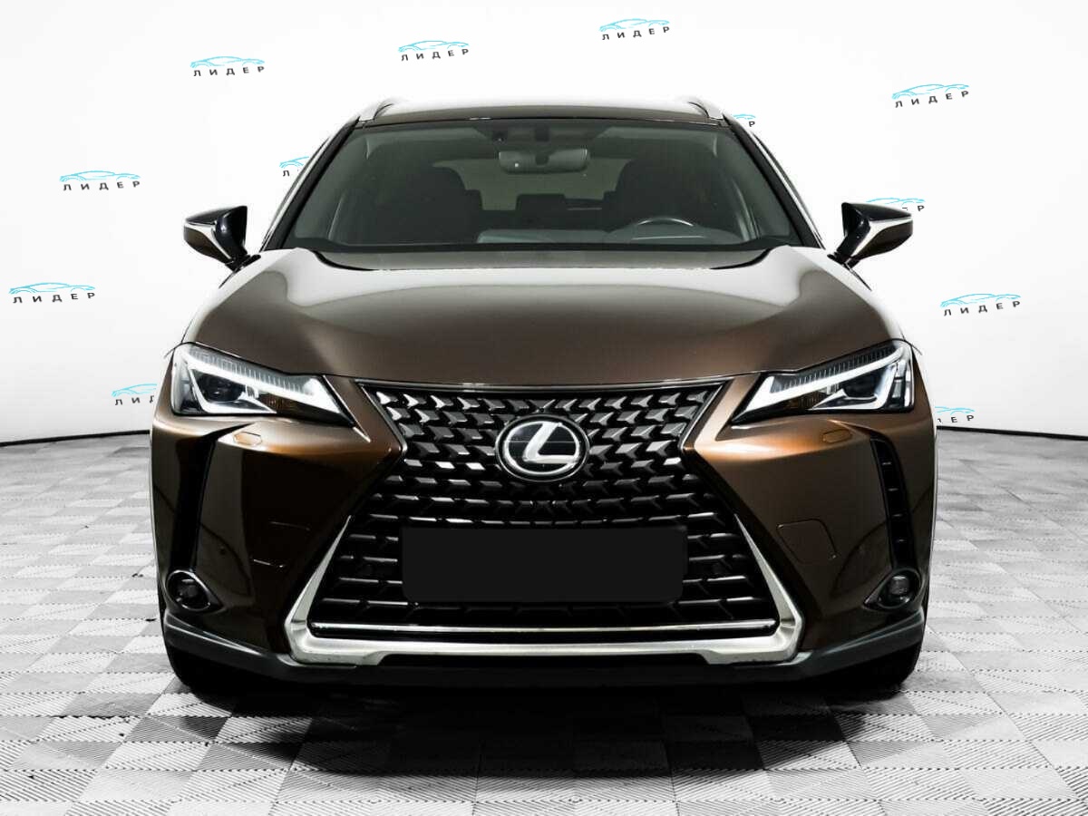 Б/У Лексус У-Икс 2019 года. Фото: #1