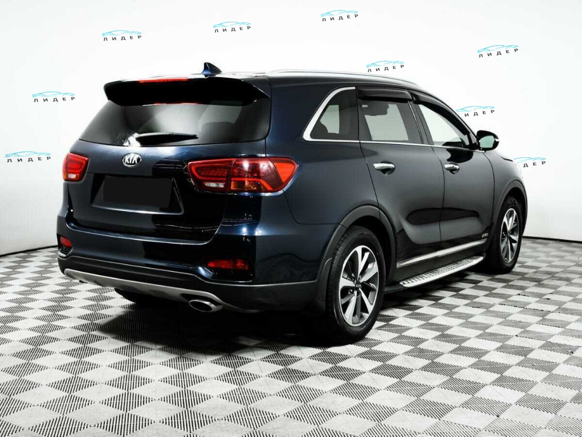 Б/У Киа Соренто 2018 года. Фото: #4