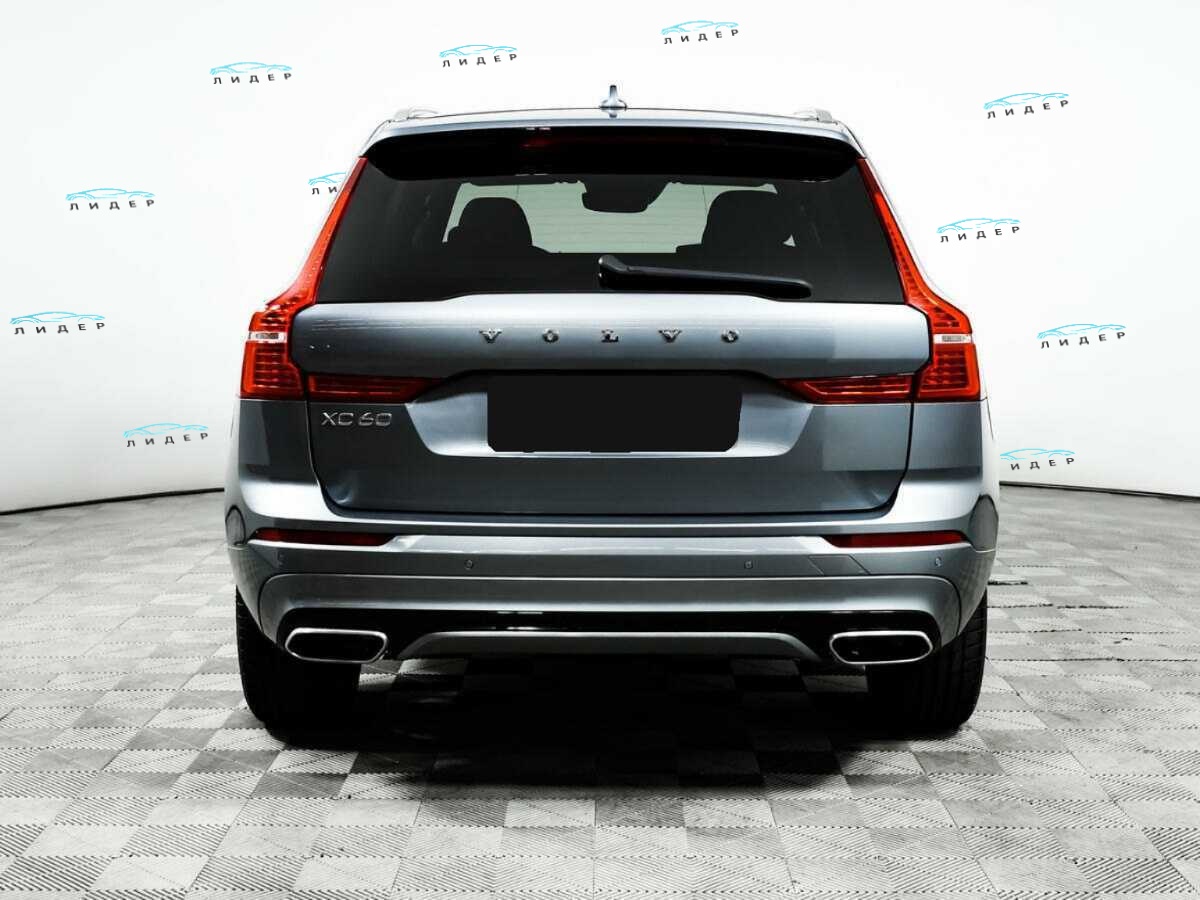 Б/У Вольво ИксЦ60 2019 года. Фото: #5