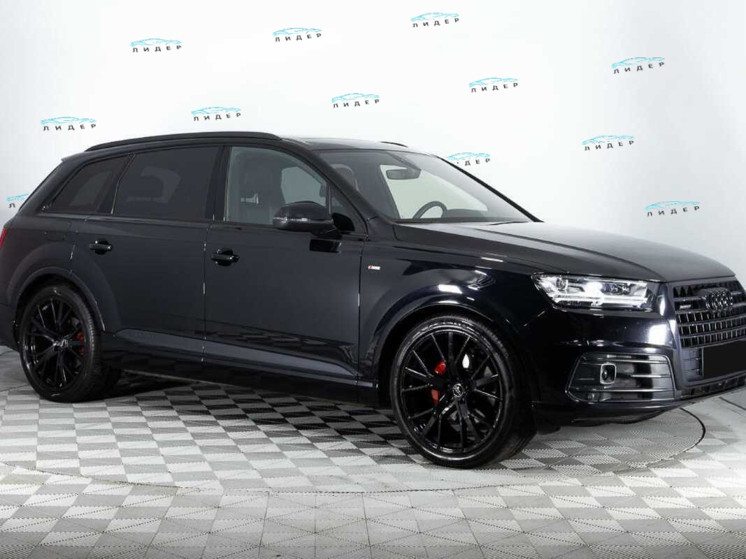 Б/У Ауди К7 2019 года. Фото: #2