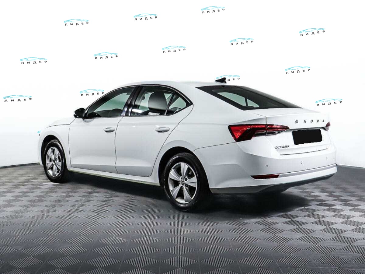 Б/У Шкода Октавия 2021 года. Фото: #6