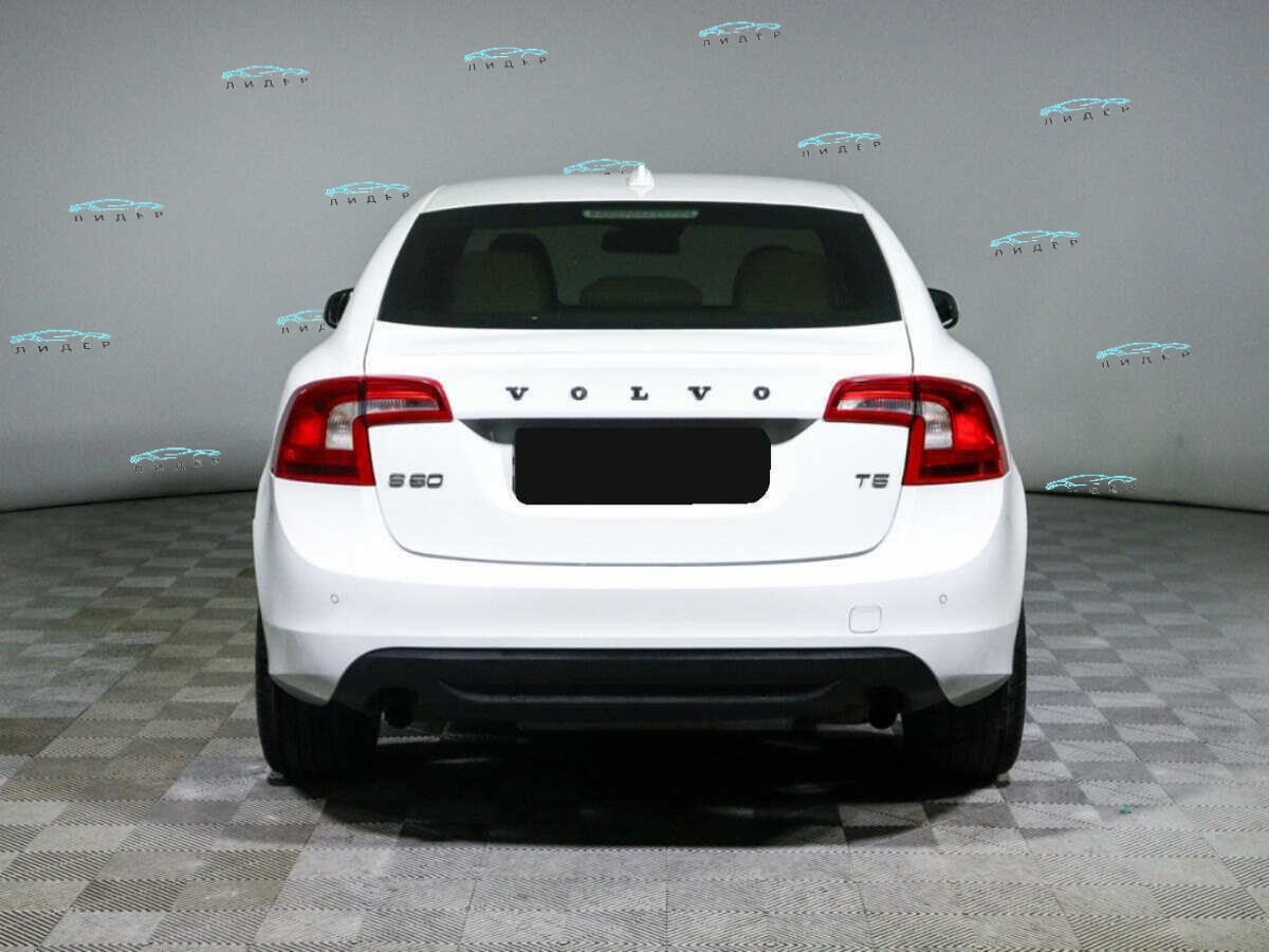 Б/У Вольво С60 2011 года. Фото: #5