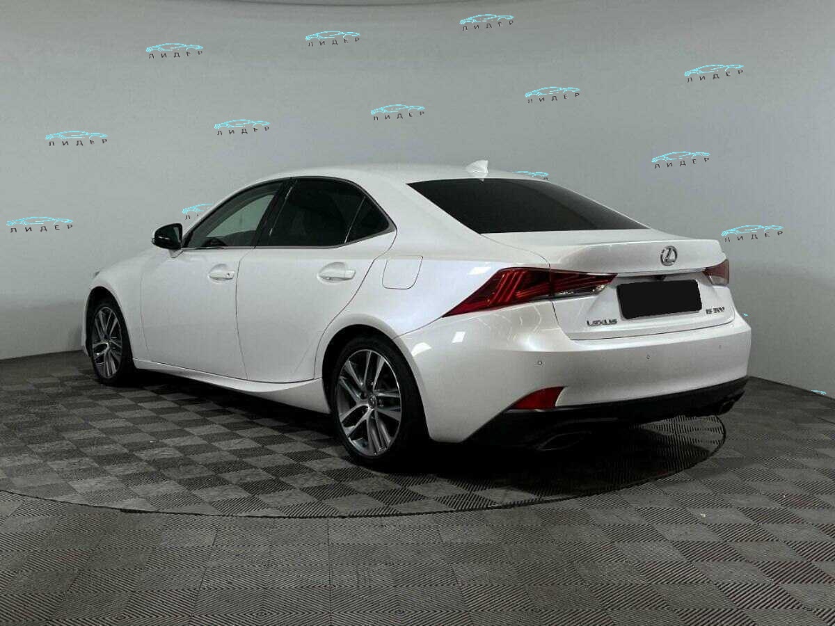 Б/У Лексус ИС 2018 года. Фото: #5