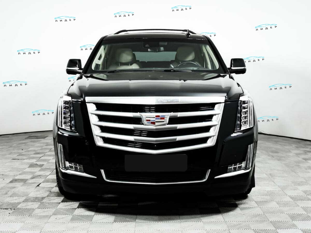 Б/У Кадиллак Эскалэйд 2019 года. Фото: #1