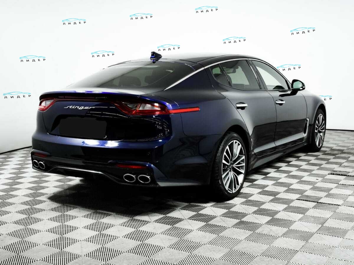 Б/У Киа Стингер 2018 года. Фото: #4