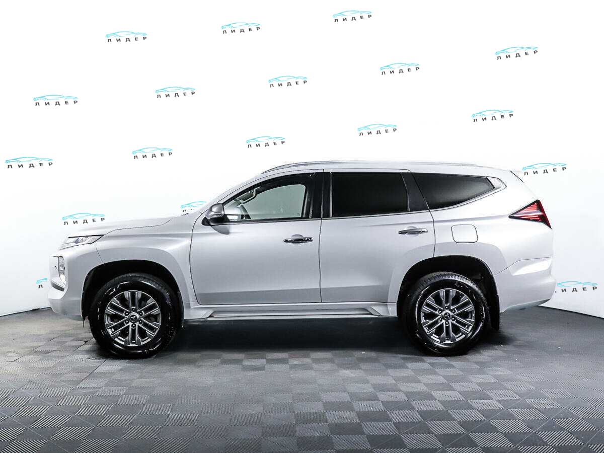 Б/У Митсубиши Паджеро Спорт 2020 года. Фото: #7