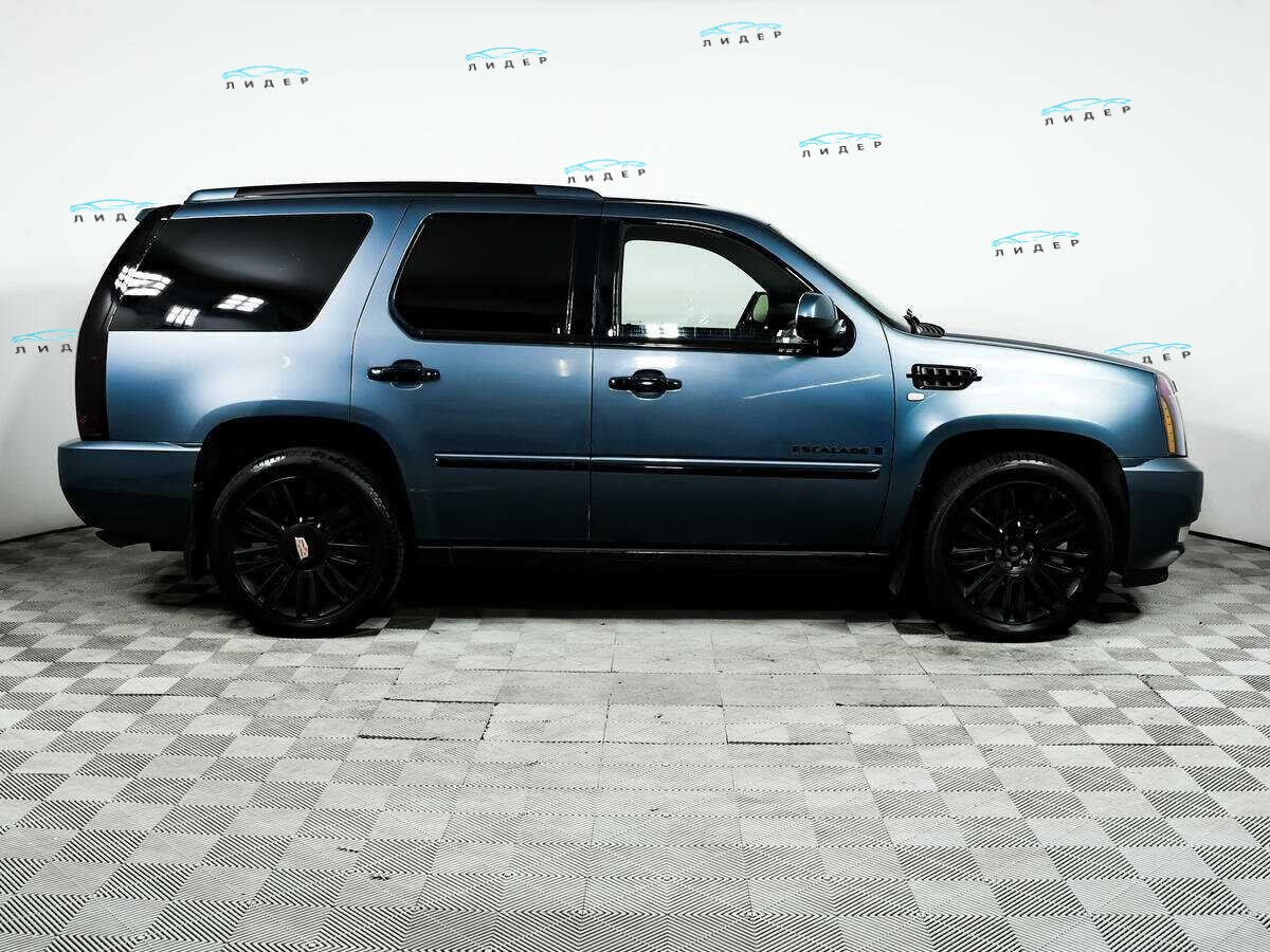 Б/У Кадиллак Эскалэйд 2007 года. Фото: #3