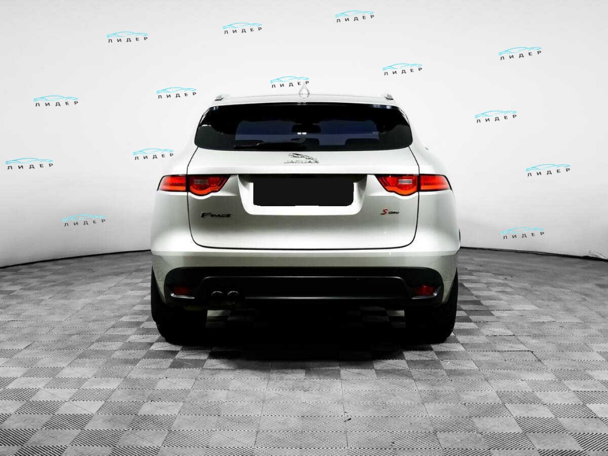 Б/У Ягуар Ф-Пэйс 2017 года. Фото: #5