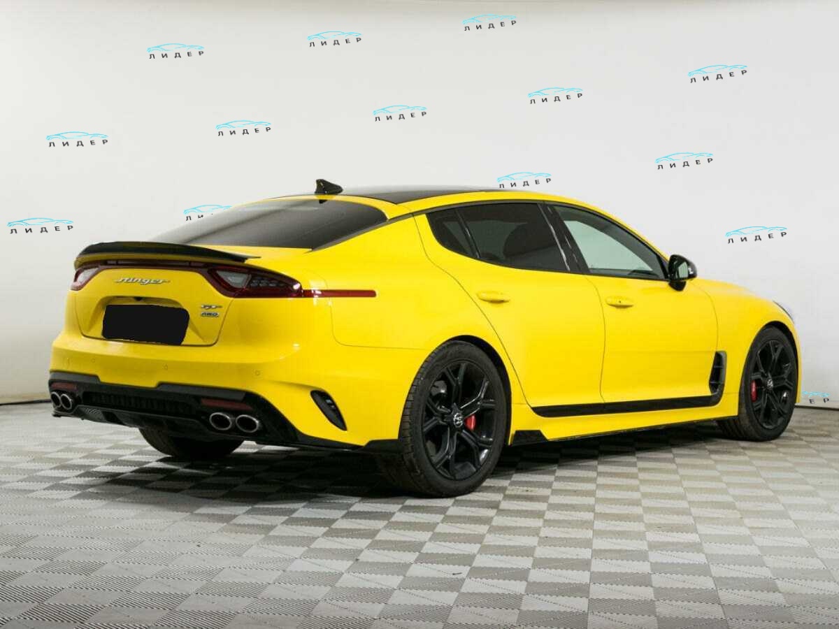 Б/У Киа Стингер 2018 года. Фото: #3