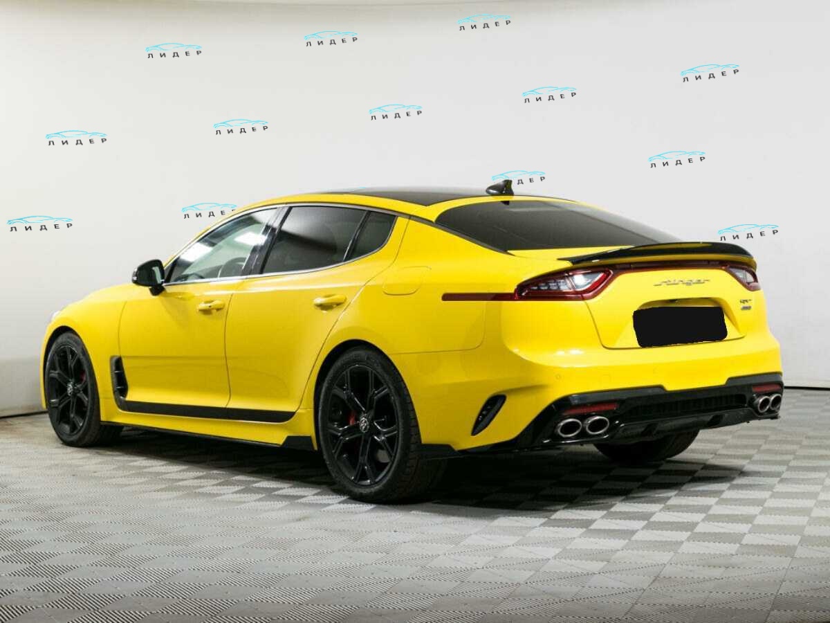 Б/У Киа Стингер 2018 года. Фото: #5