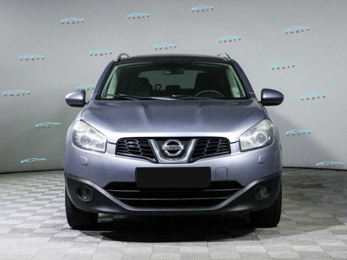 Б/У Ниссан Кашкай+2 2010 года. Фото: #1