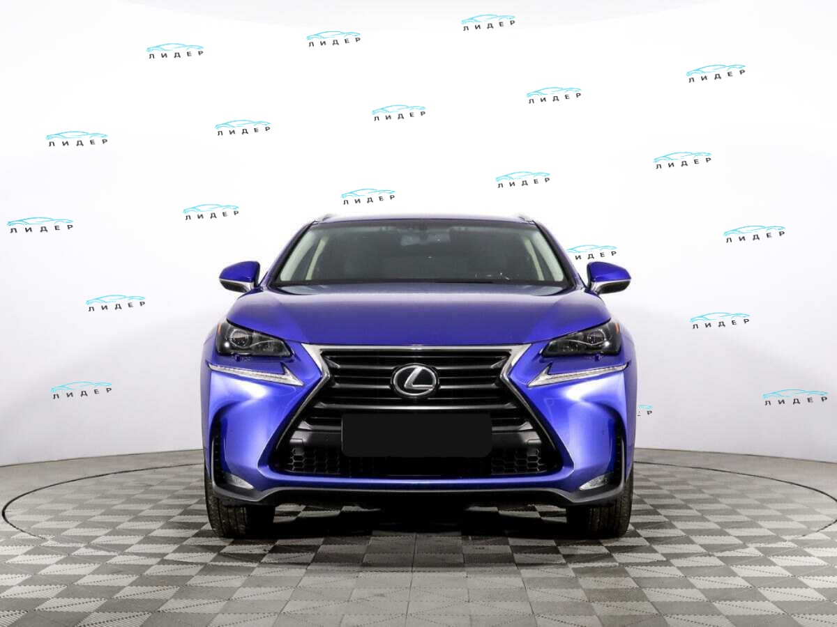 Б/У Лексус Н-Икс 2016 года. Фото: #1