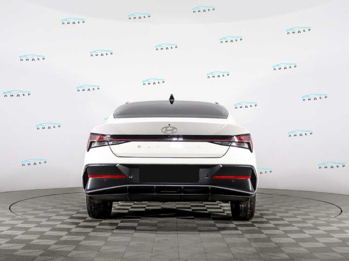 Б/У Хендай Елантра 2024 года. Фото: #5