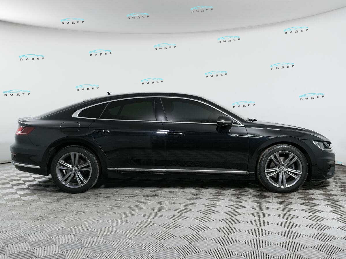 Б/У Фольксваген Артеон 2018 года. Фото: #3