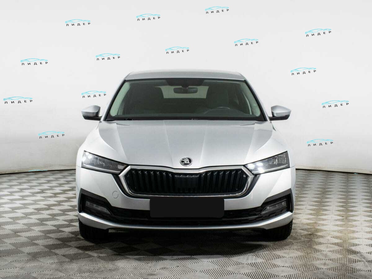 Б/У Шкода Октавия 2021 года. Фото: #1