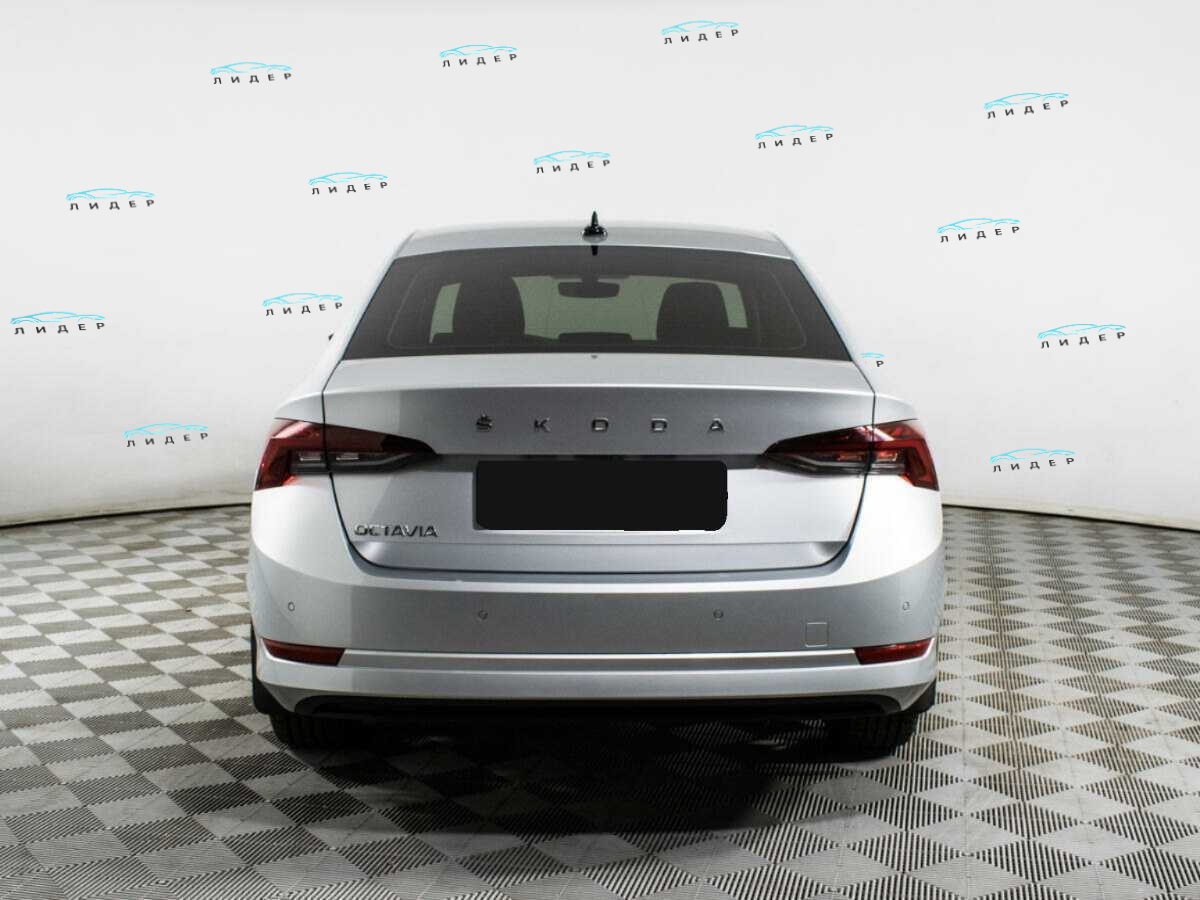 Б/У Шкода Октавия 2021 года. Фото: #4