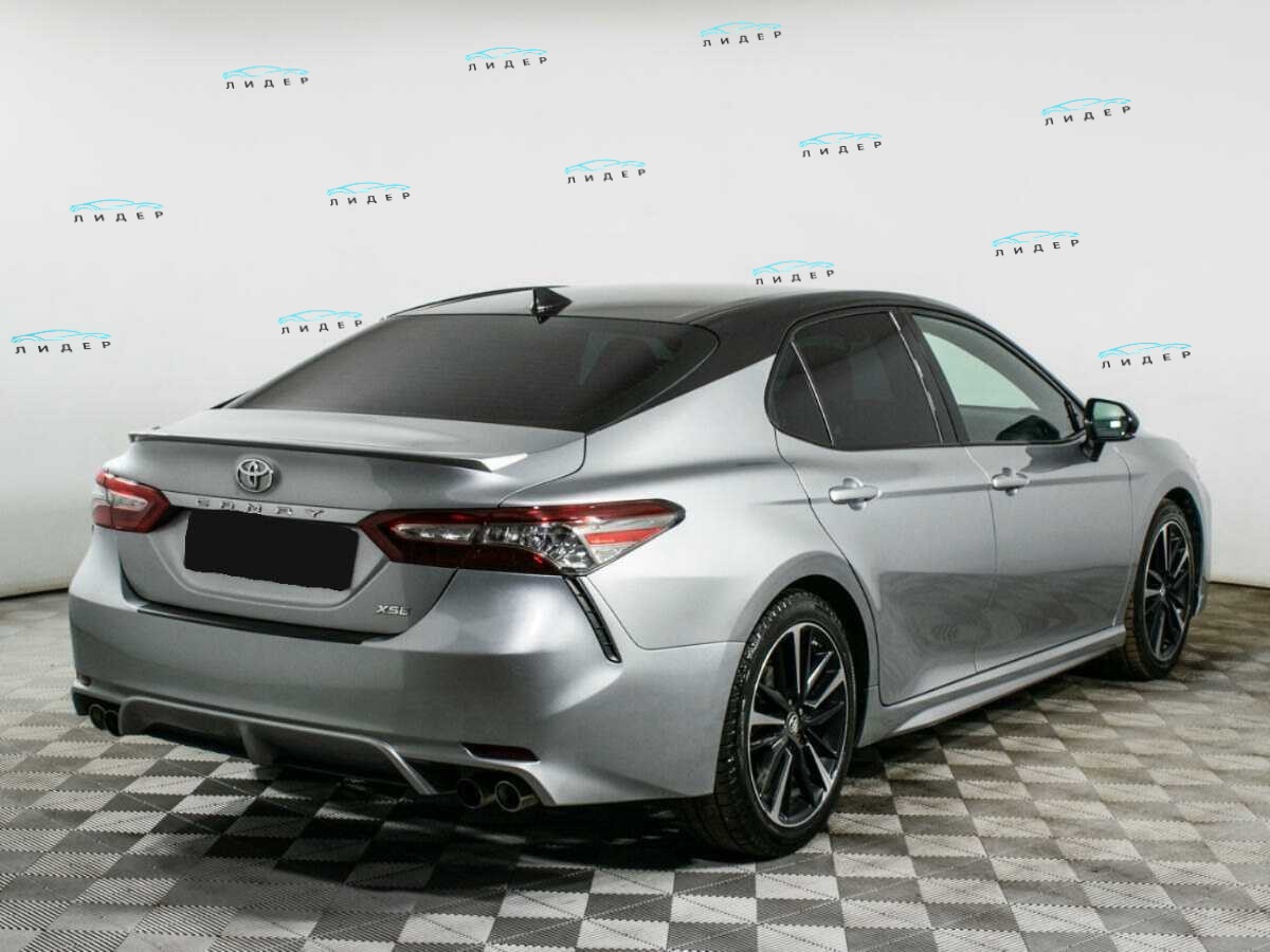 Б/У Тойота Камри 2019 года. Фото: #4