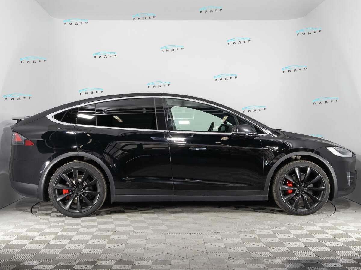 Б/У Тесла Модел Икс 2020 года. Фото: #3