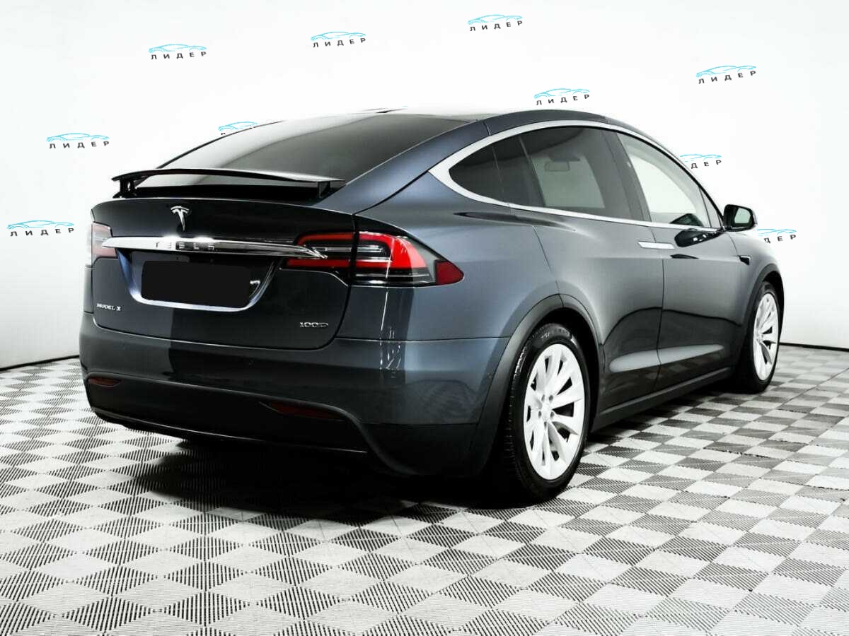 Б/У Тесла Модел Икс 2018 года. Фото: #3