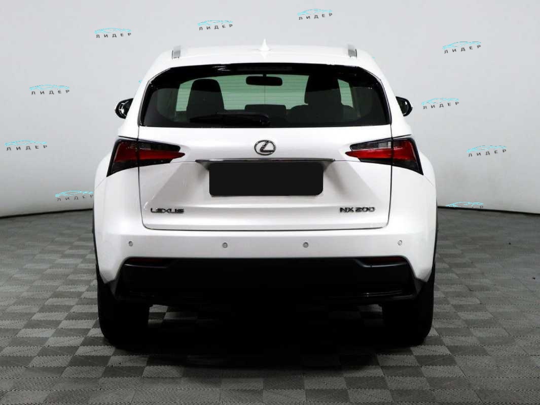 Б/У Лексус Н-Икс 2015 года. Фото: #5