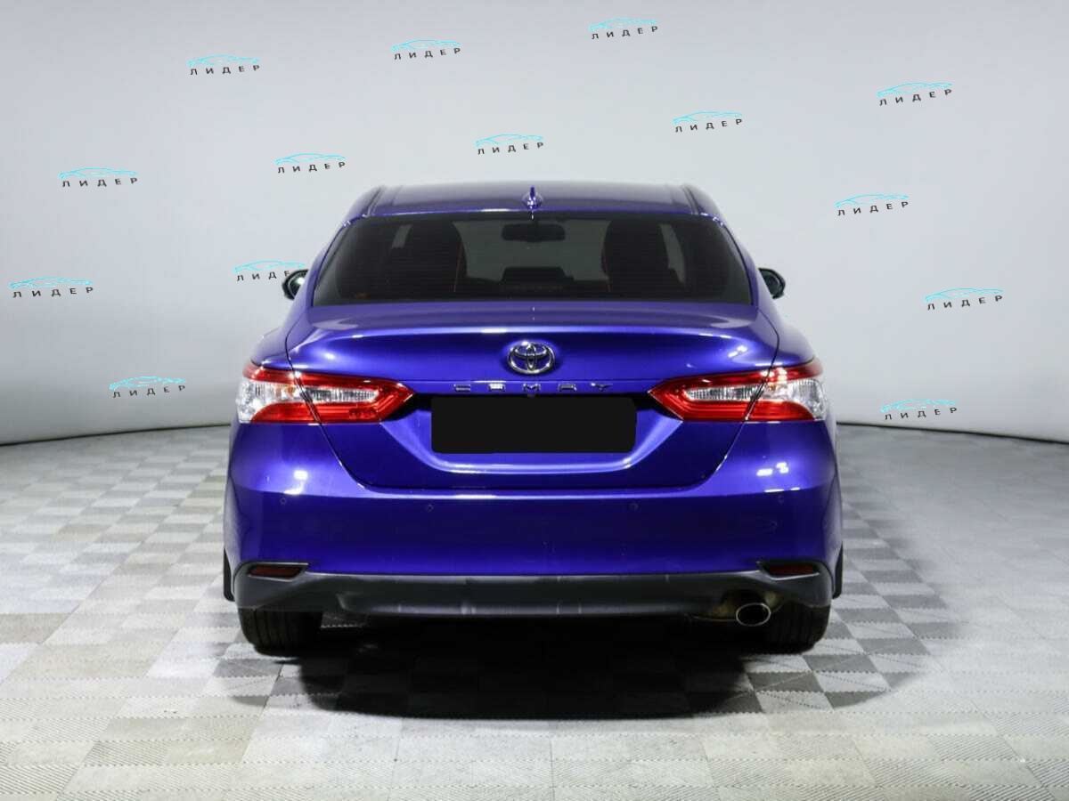 Б/У Тойота Камри 2021 года. Фото: #5