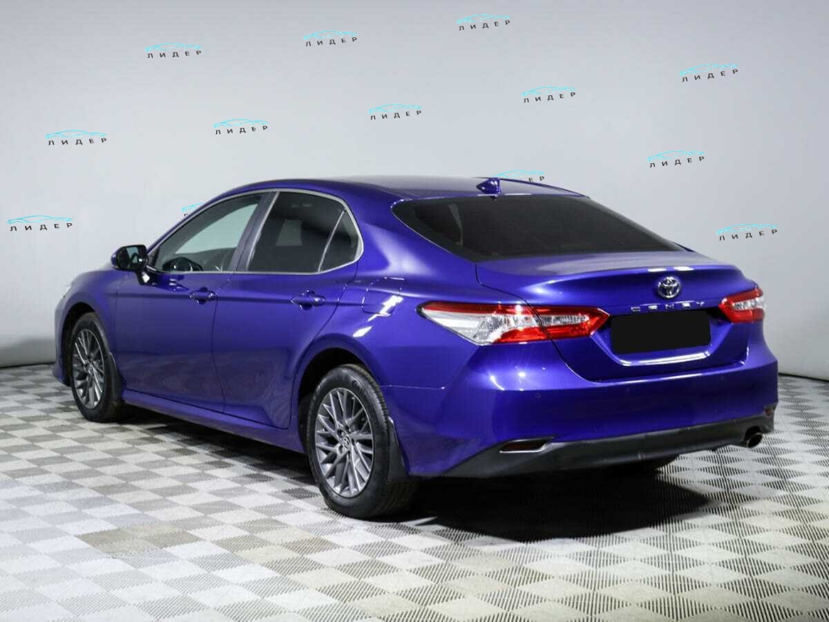 Б/У Тойота Камри 2021 года. Фото: #6