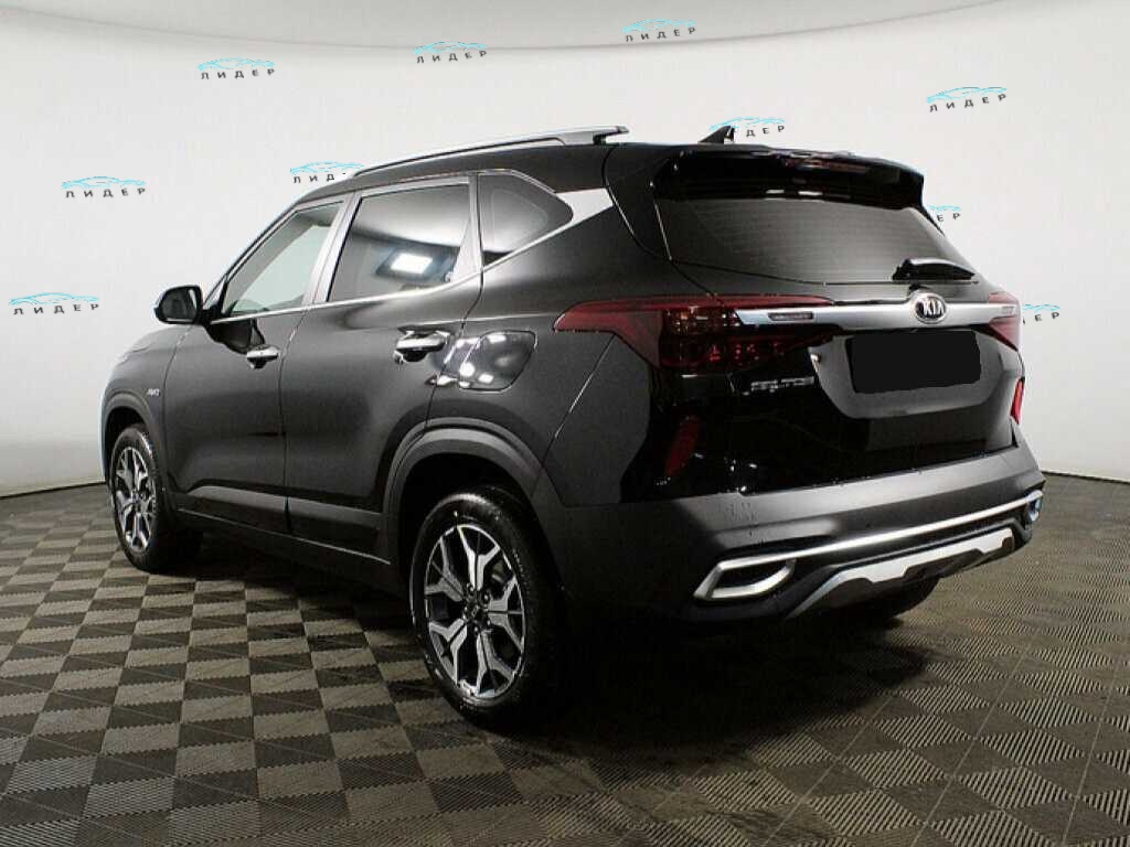 Б/У Киа Сельтос 2024 года. Фото: #2