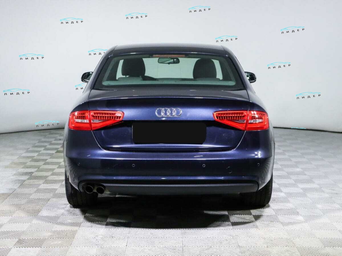 Б/У Ауди А4 2012 года. Фото: #4