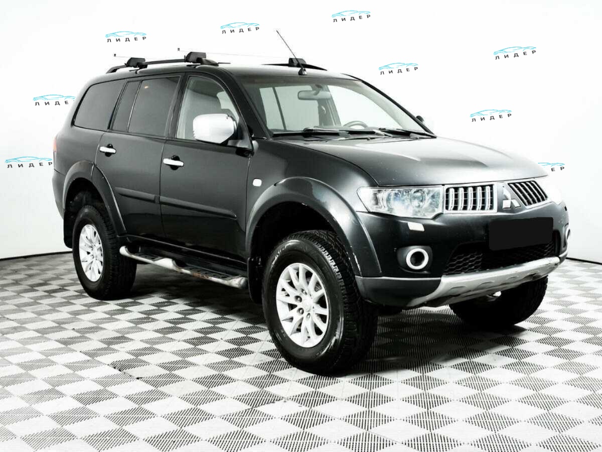 Б/У Митсубиши Паджеро Спорт 2010 года. Фото: #2