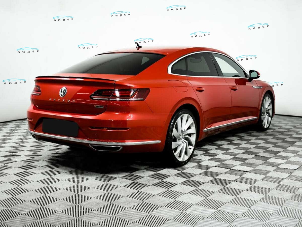 Б/У Фольксваген Артеон 2017 года. Фото: #4