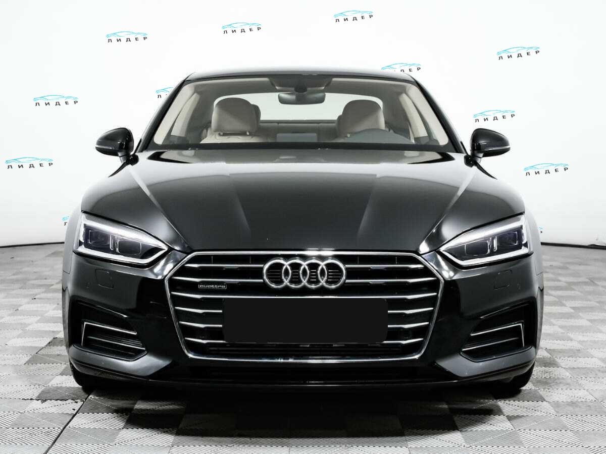 Б/У Ауди А5 2018 года. Фото: #1