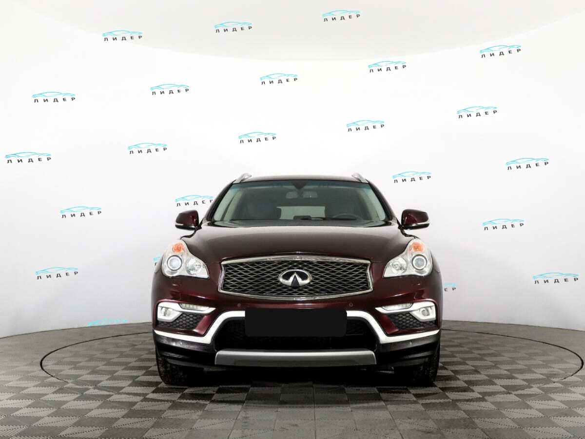 Б/У Инфинити К-Икс50 2015 года. Фото: #1