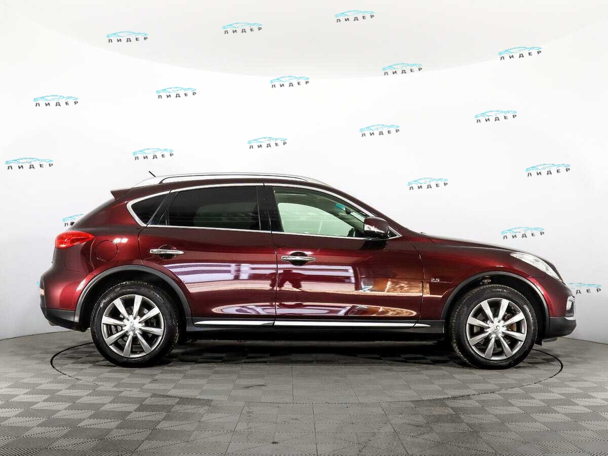 Б/У Инфинити К-Икс50 2015 года. Фото: #3