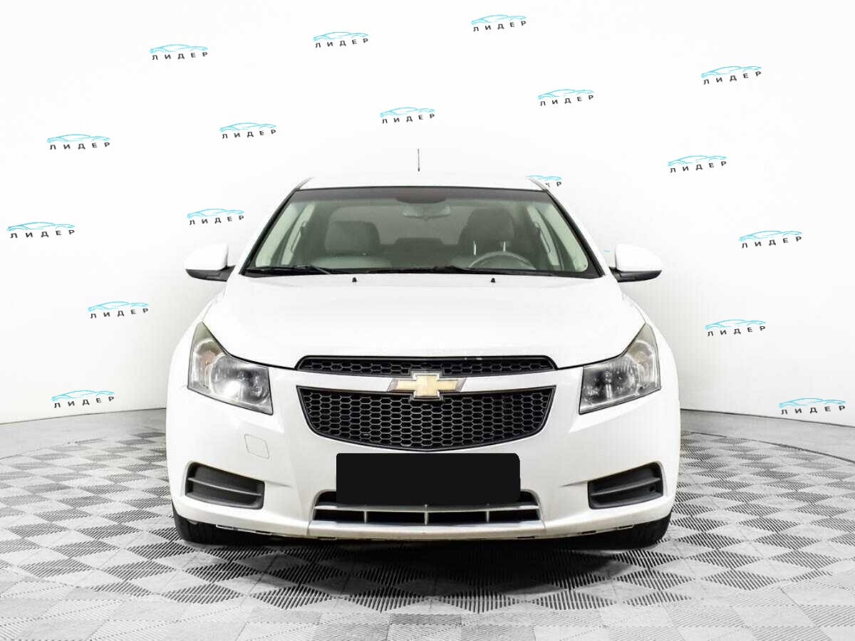 Б/У Шевроле Круз 2010 года. Фото: #1