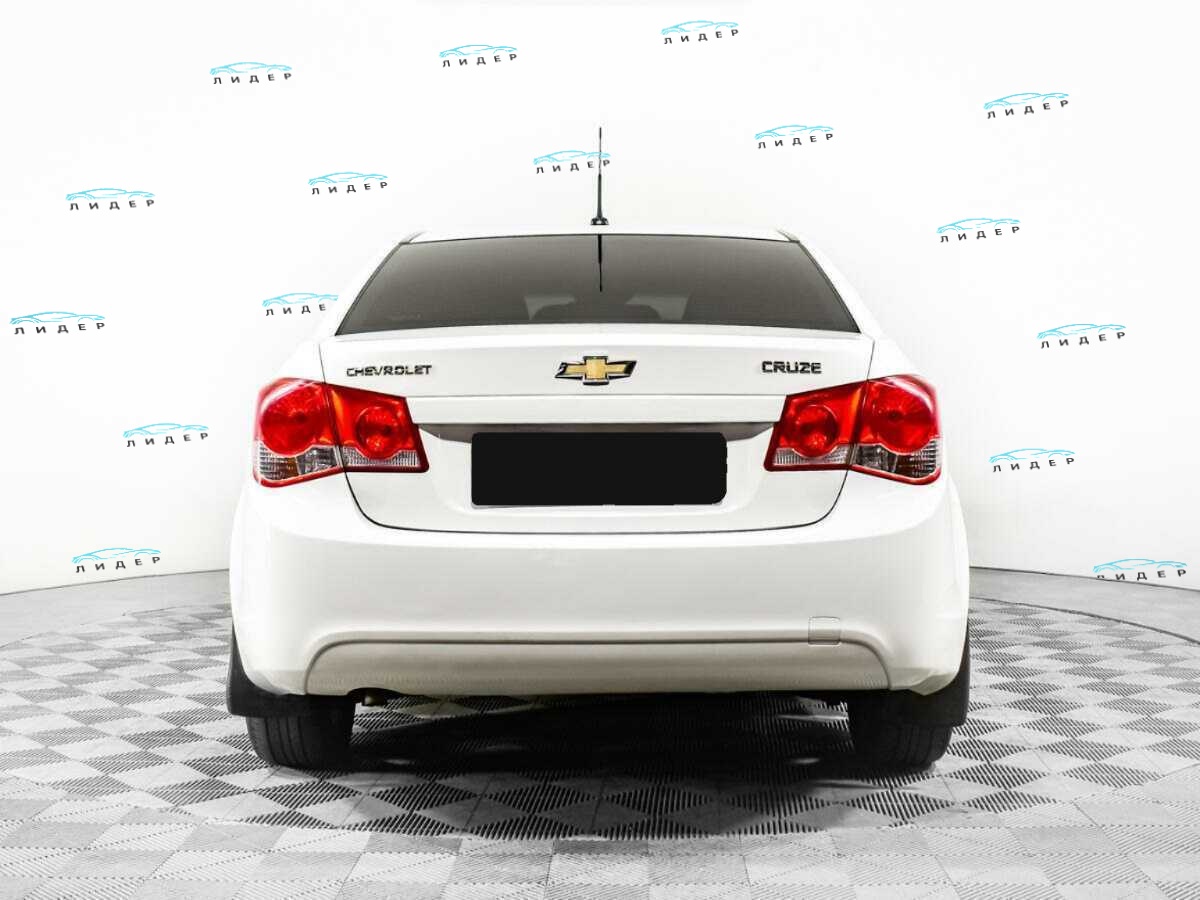 Б/У Шевроле Круз 2010 года. Фото: #5