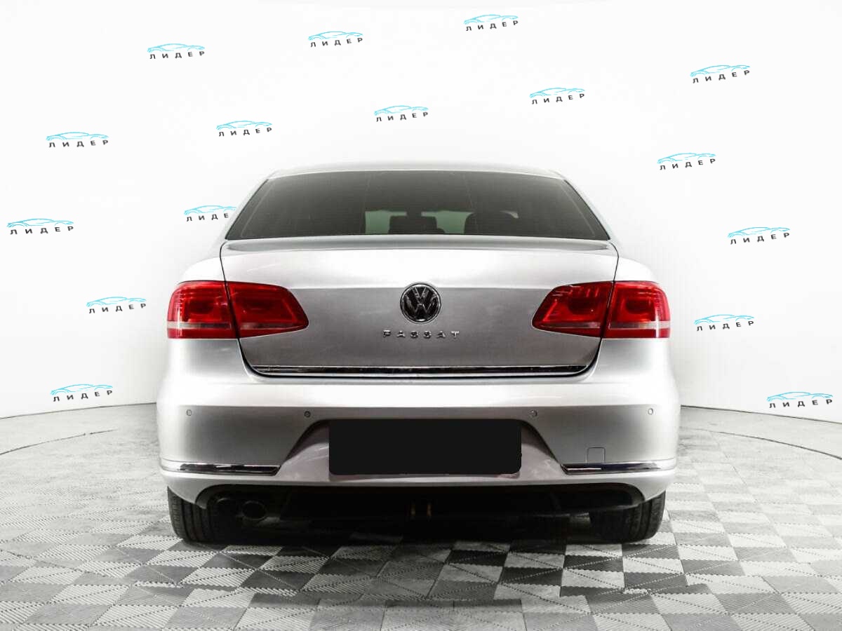 Б/У Фольксваген Пассат 2011 года. Фото: #5