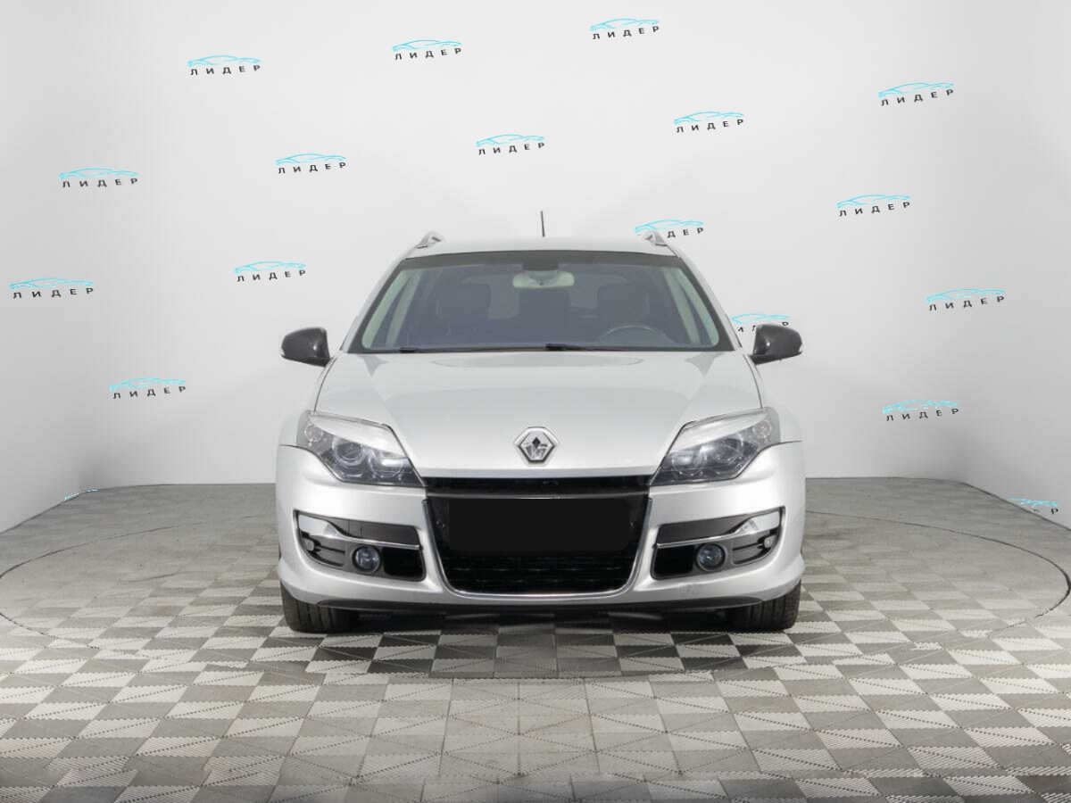 Б/У Рено Лагуна 2008 года. Фото: #1