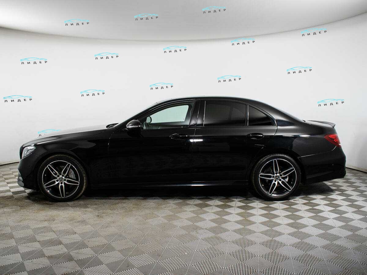Б/У Мерседес-Бенц Е-Класс 2017 года. Фото: #7