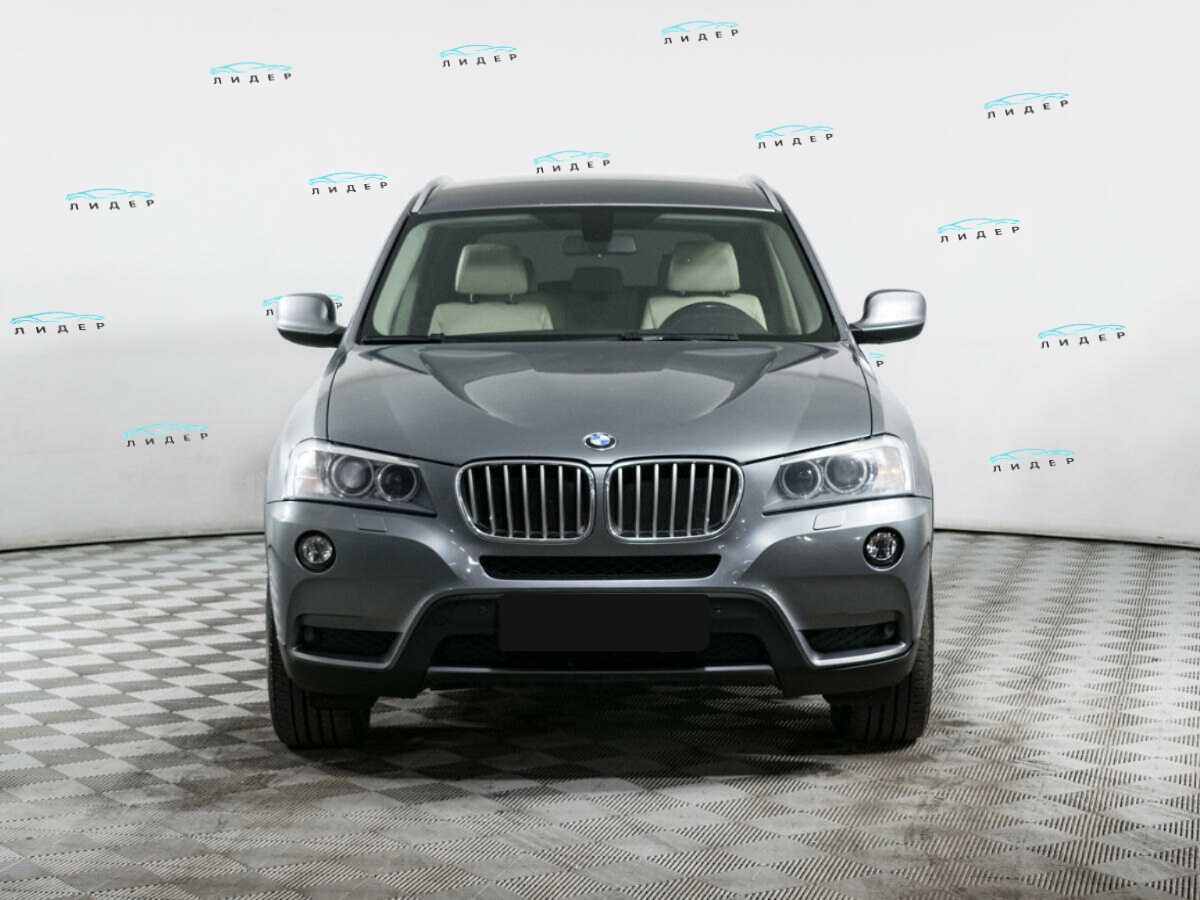 Б/У БМВ Икс3 2014 года. Фото: #1