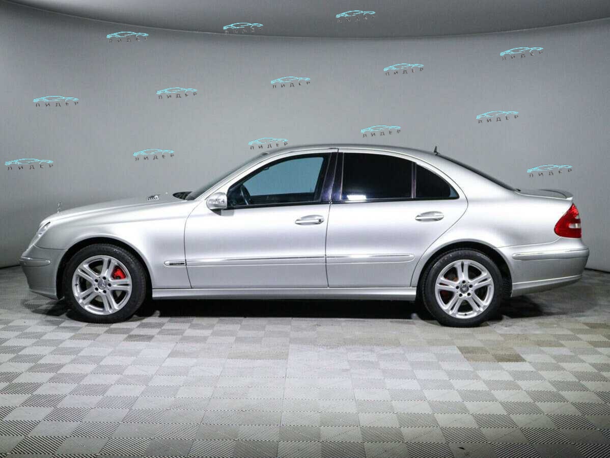 Б/У Мерседес-Бенц Е-Класс 2005 года. Фото: #6